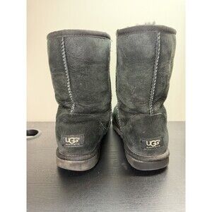 UGG Women's  Classic Short Black Suede Boots 5825 Size 9